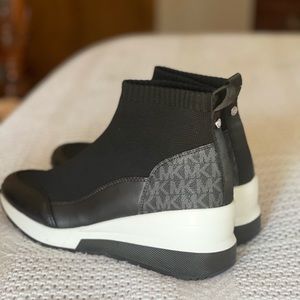Michael Kors Skyler Stretch-knit Sock Sneakers